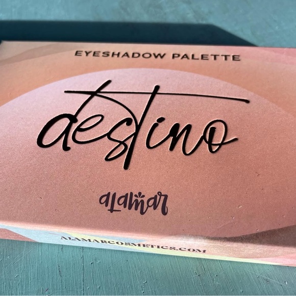 Alamar Cosmetics Eyeshadow Palette - Vibrant Multi-Color Collection New in Box - Picture 8 of 8
